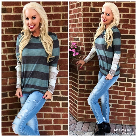 🛍LAST 1! Contrast Button Detail Striped Tunic! - Picture 3 of 7